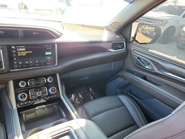 Used 2023 GMC Yukon Denali image 25