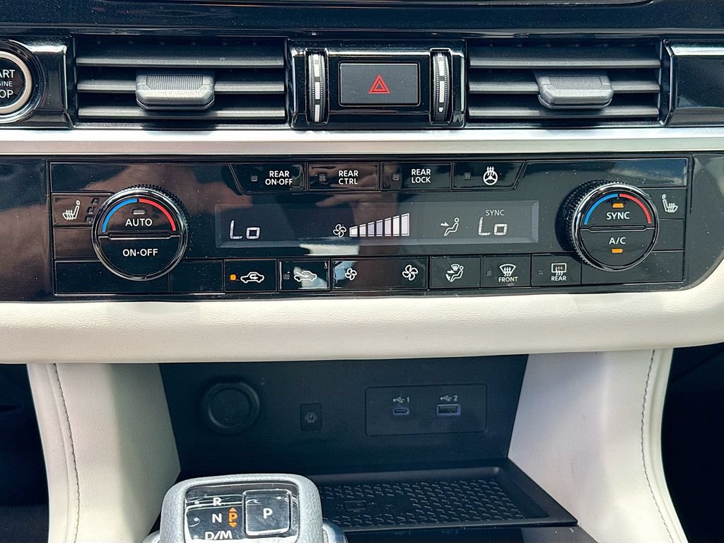 Used 2023 Nissan Pathfinder SL w/ SL Premium Package AWD/4WD image 19