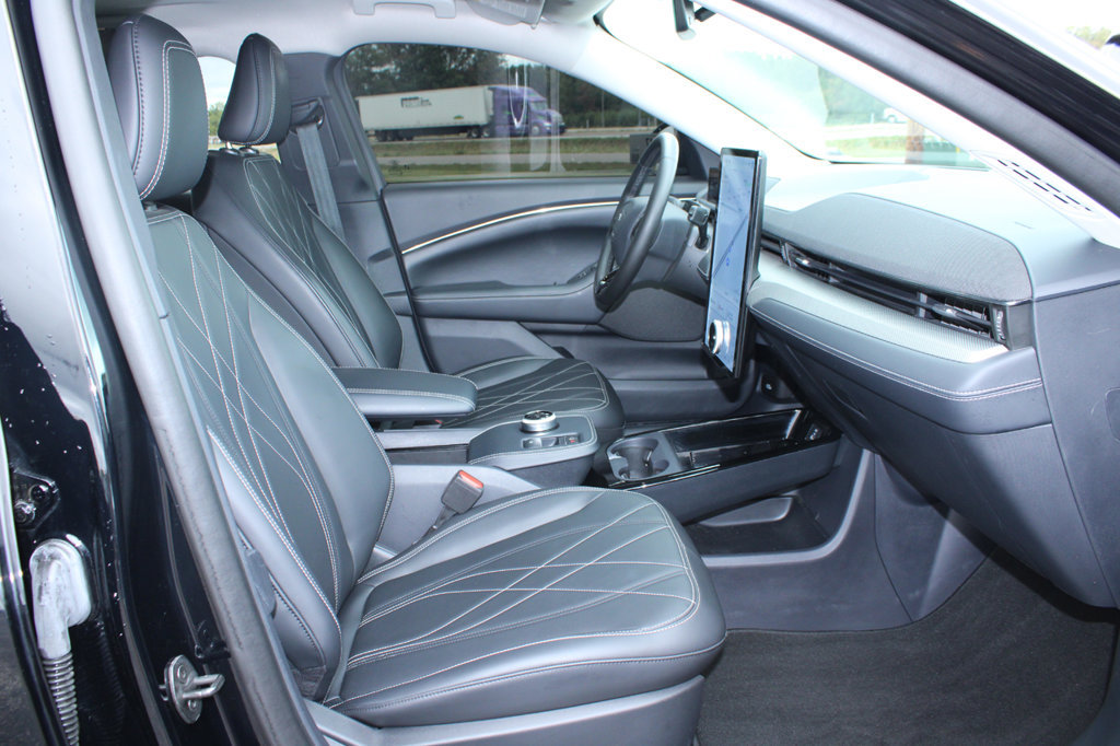 Certified 2023 Ford Mustang Mach-E Select AWD/4WD image 32