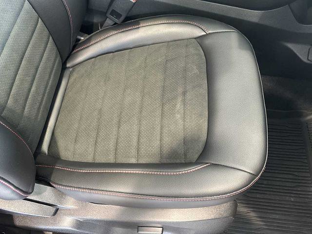 Certified 2022 Ford Edge ST-Line w/ Class II Trailer Tow Package image 32