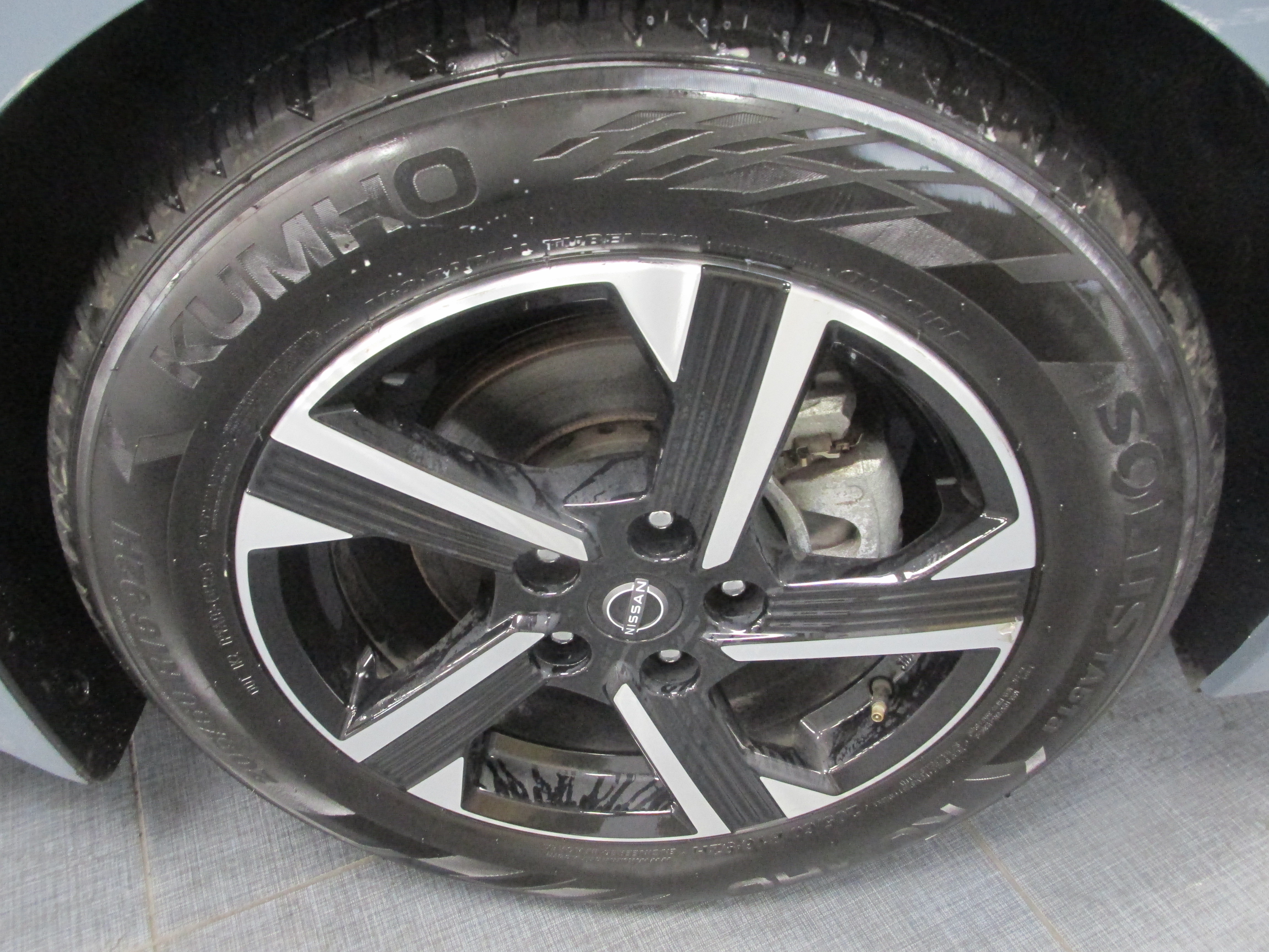 Used 2024 Nissan Sentra SV w/ All-Weather Package FWD image 15