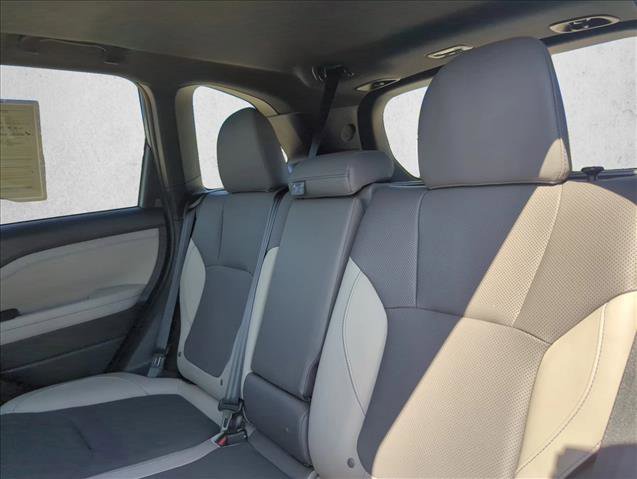 Used 2025 Subaru Forester Limited AWD/4WD image 21