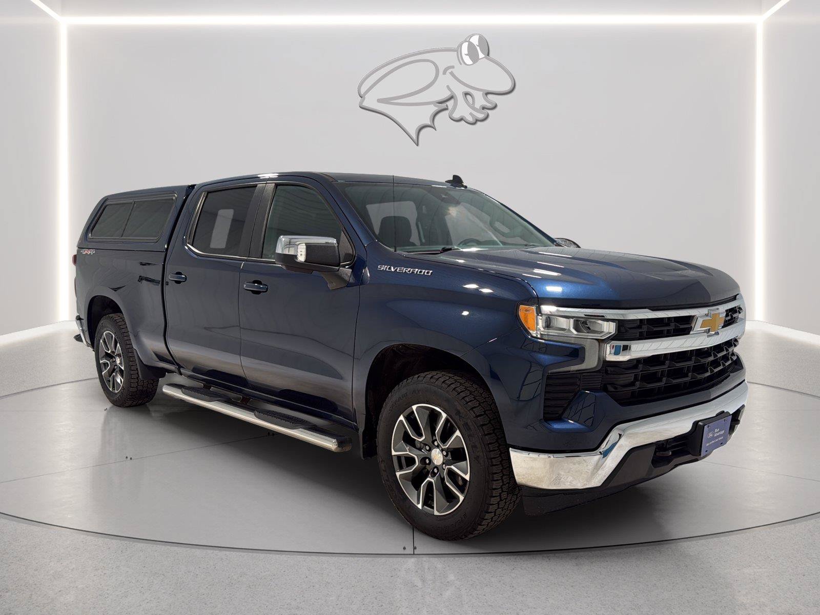 Used 2022 Chevrolet Silverado 1500 LT w/ Safety Package AWD/4WD image 7