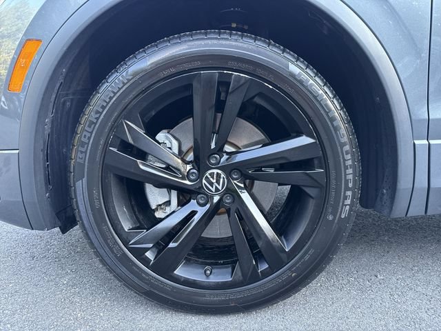 Used 2024 Volkswagen Tiguan SE R-Line FWD image 10