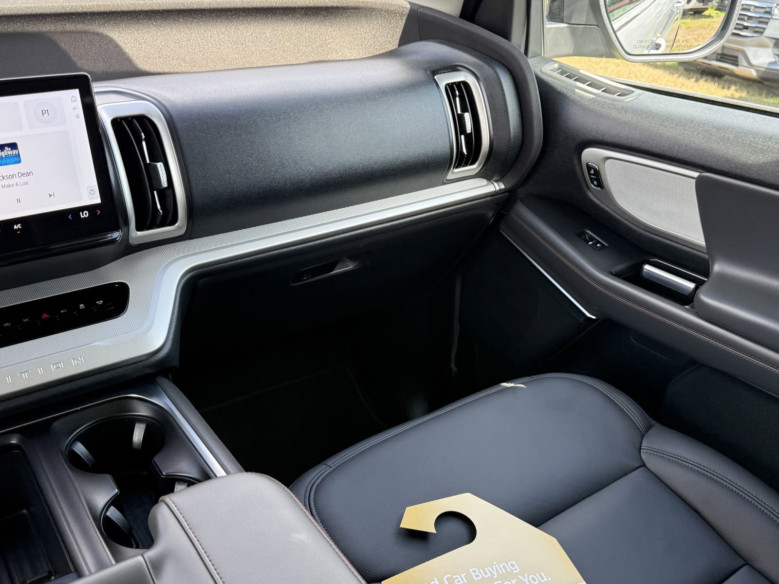 Certified 2025 Ford Expedition Active RWD image 19