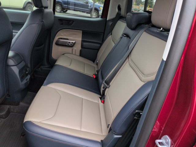 Certified 2025 Ford Maverick Lariat w/ 4K Tow Package AWD/4WD image 31