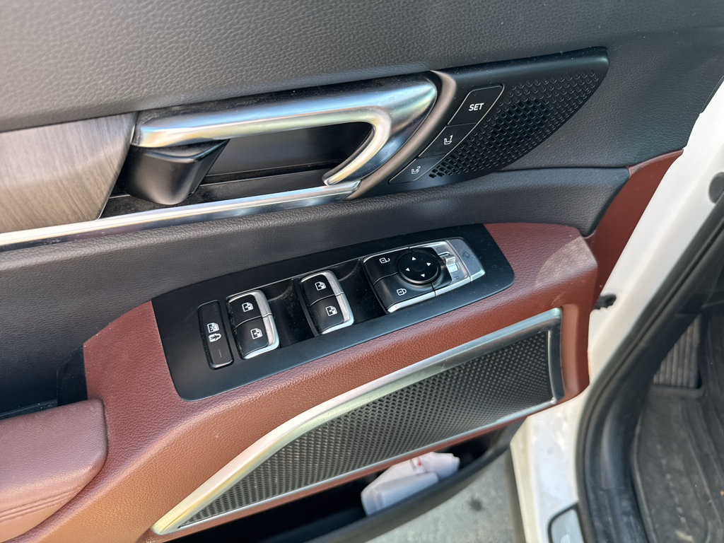 Used 2024 Kia Telluride SX FWD image 11