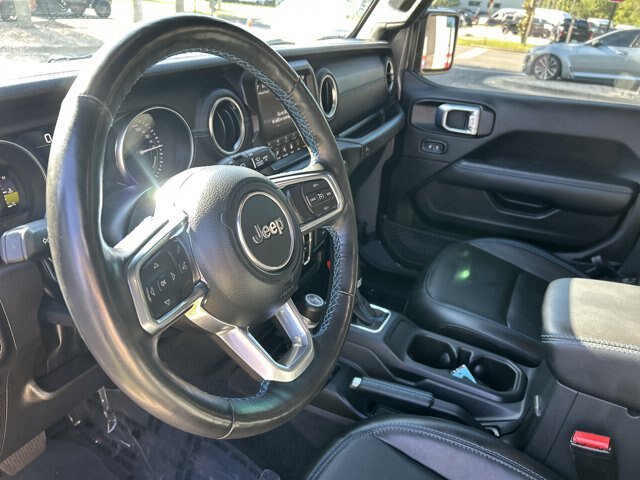 Used 2023 Jeep Wrangler Unlimited Rubicon 4xe w/ Cold Weather Group AWD/4WD image 19