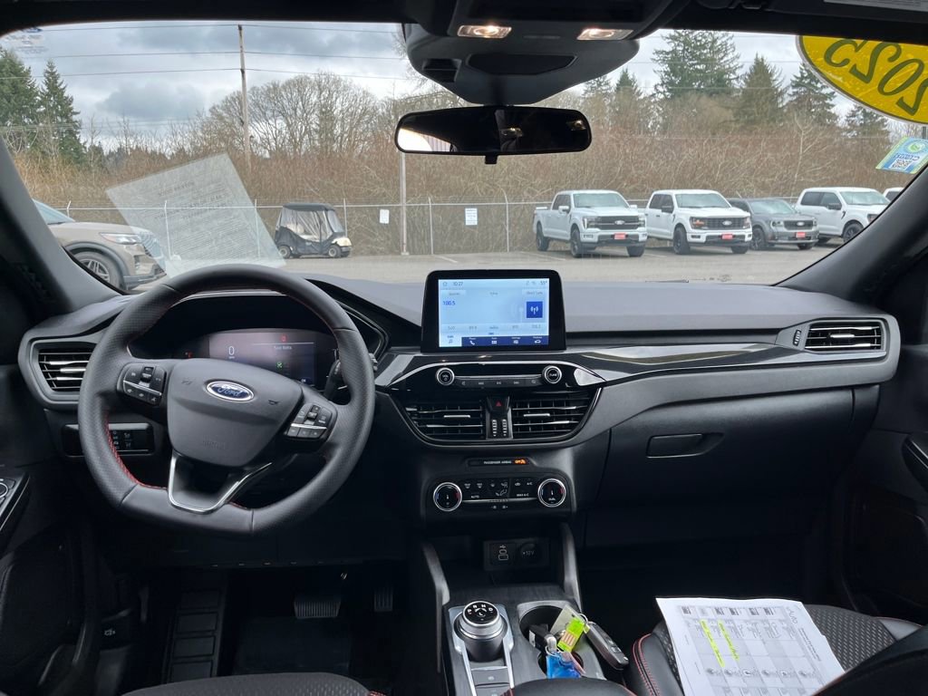 Certified 2025 Ford Escape ST-Line image 19