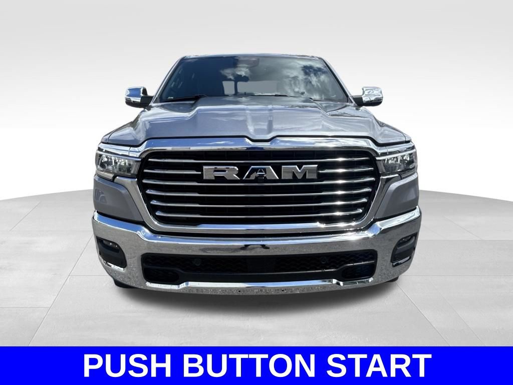 Used 2025 RAM 1500 Laramie AWD/4WD image 9