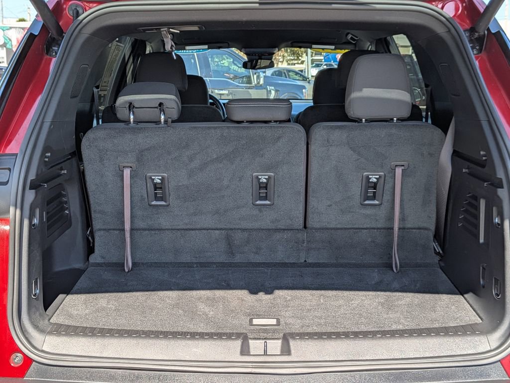 Used 2024 Chevrolet Traverse LT w/ LPO, Floor Liner Package image 13