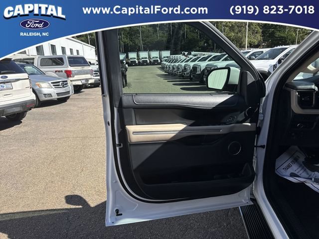 Certified 2023 Ford Expedition Limited image 19