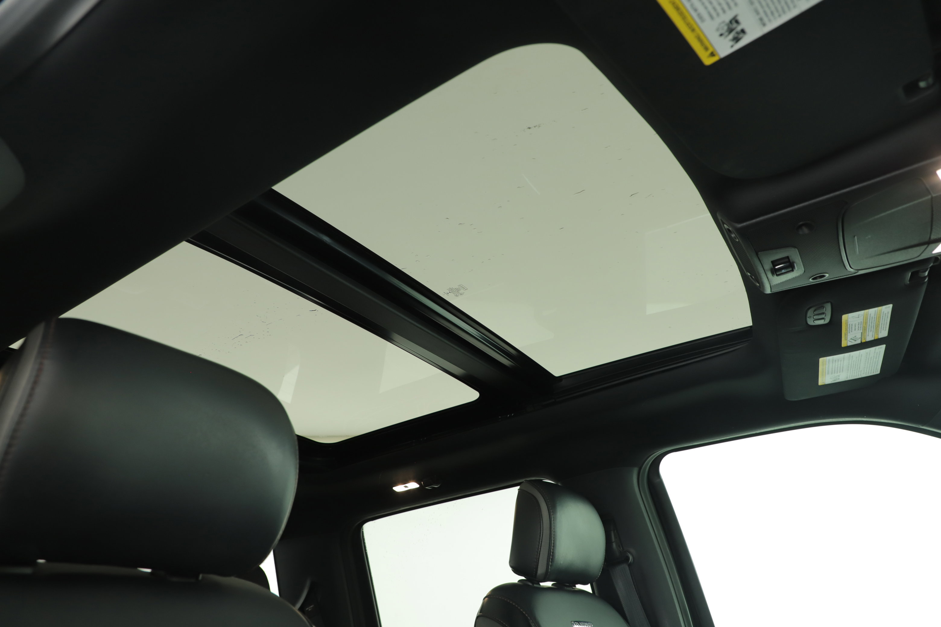 Certified 2020 Ford F150 Platinum w/ Equipment Group 701A Luxury image 17