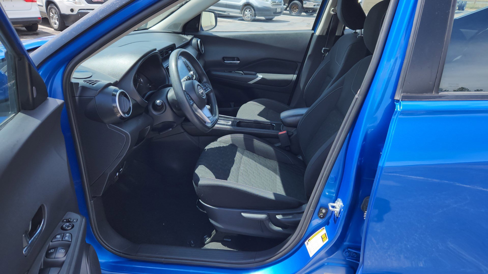 Used 2022 Nissan Kicks SV FWD image 24