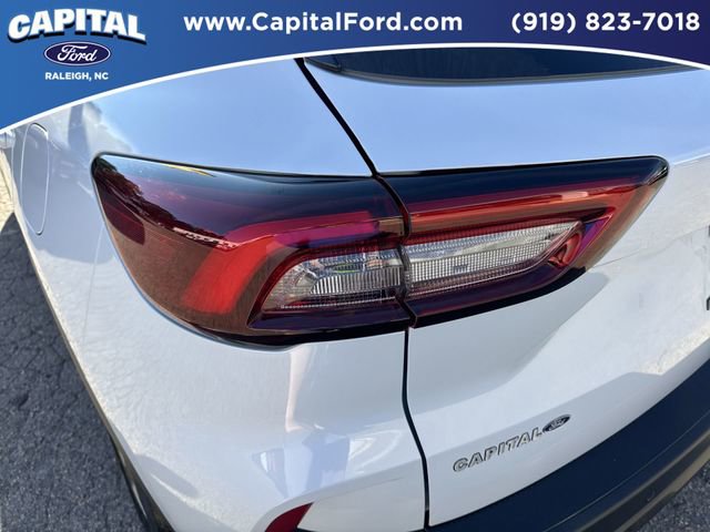 Certified 2025 Ford Escape ST-Line Elite w/ Tech Pack #1 image 15