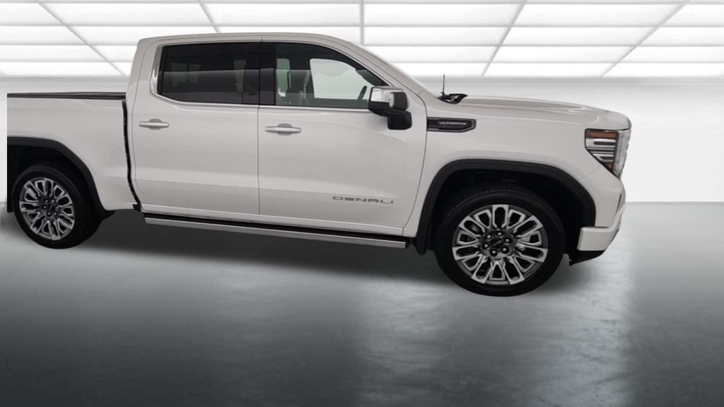 Used 2025 GMC Sierra 1500 Denali Ultimate AWD/4WD image 9