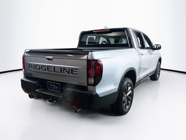 Used 2025 Honda Ridgeline Sport image 8