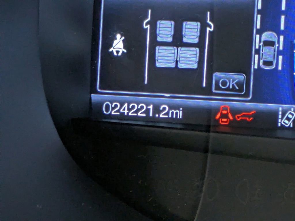Certified 2024 Ford Edge SE w/ Black Appearance Package AWD/4WD image 18