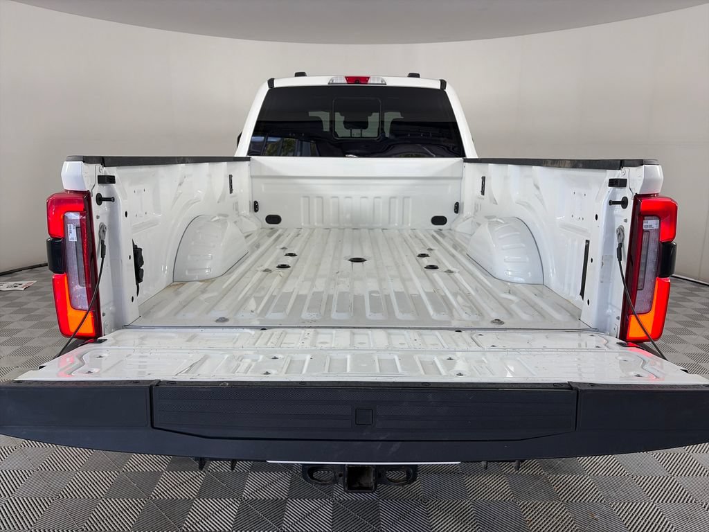 Certified 2026 Ford F450 Platinum w/ FX4 Off-Road Package AWD/4WD image 28