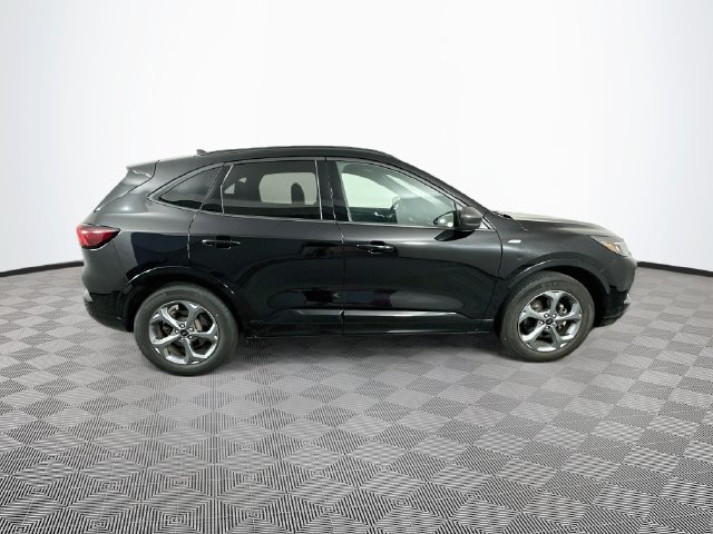 Certified 2024 Ford Escape ST-Line w/ Tech Pack #1 AWD/4WD image 13