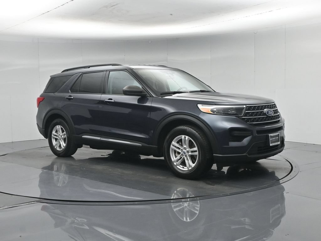 Certified 2023 Ford Explorer XLT RWD image 7