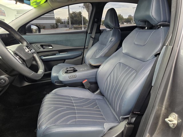 Used 2023 Nissan Ariya AWD/4WD image 19