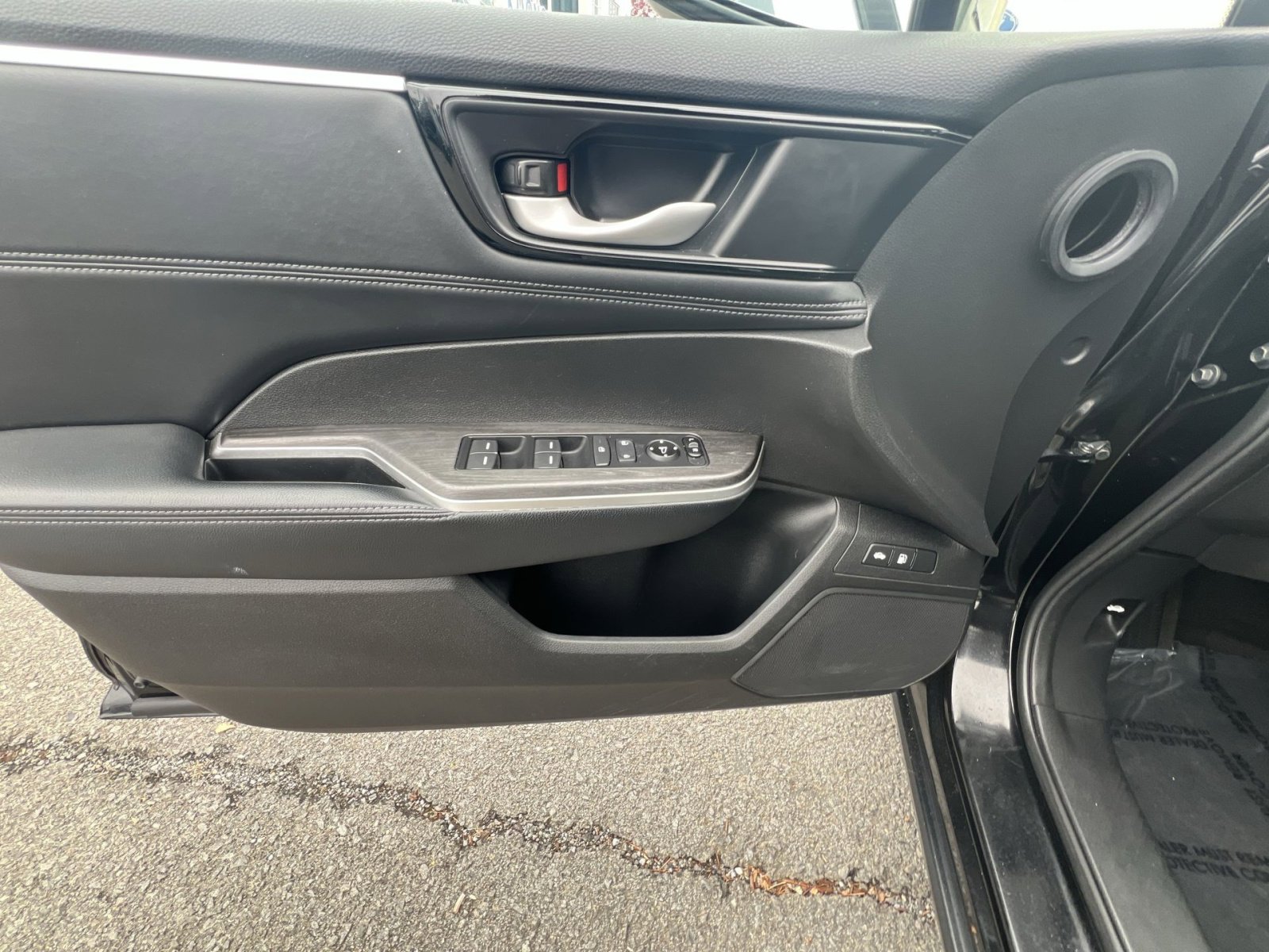 Used 2018 Honda Clarity Plug-In Hybrid image 15