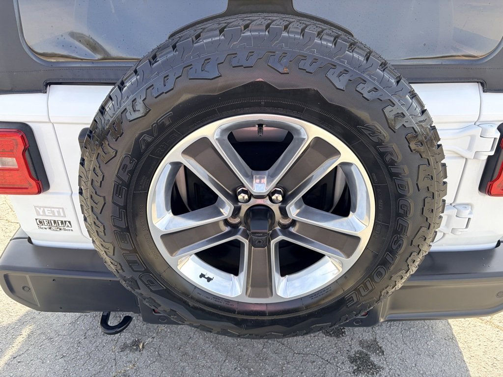 Used 2020 Jeep Wrangler Unlimited Sahara image 27