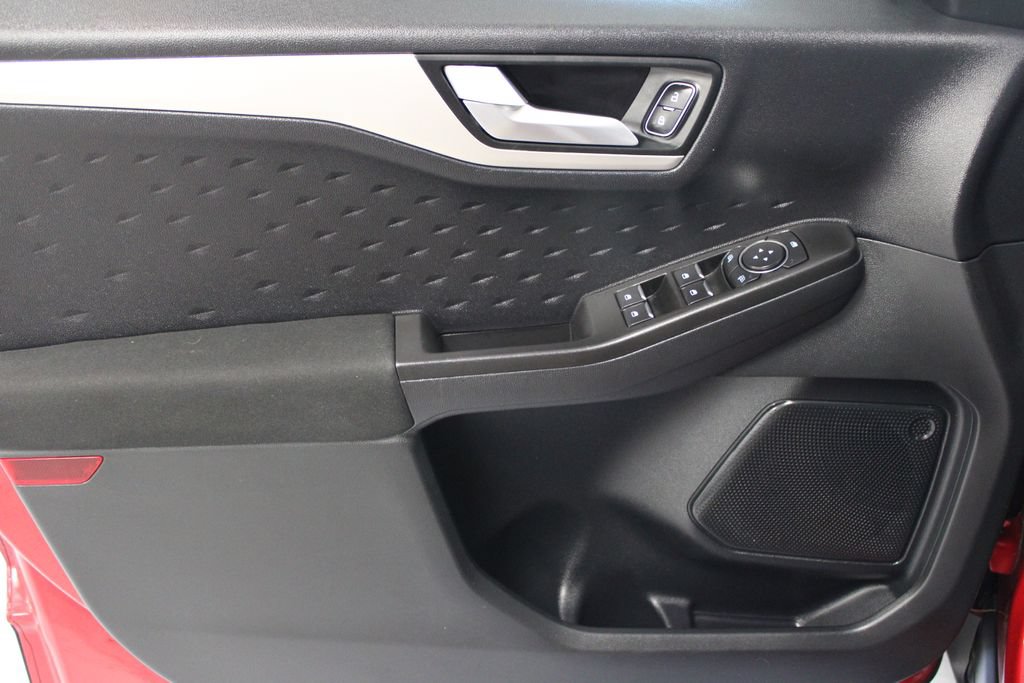 Certified 2020 Ford Escape SE AWD/4WD image 12
