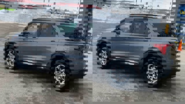 Certified 2025 Ford Explorer Active image 7