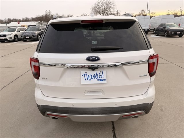 Certified 2017 Ford Explorer XLT w/ Equipment Group 202A image 4