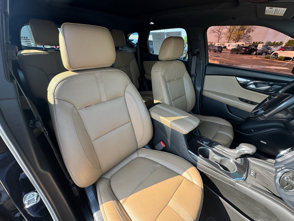 Used 2019 Chevrolet Blazer Premier w/ Sun and Wheels Package FWD image 14