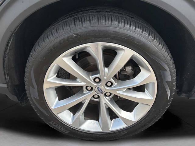 Certified 2023 Ford Explorer Platinum w/ Technology Package AWD/4WD image 40