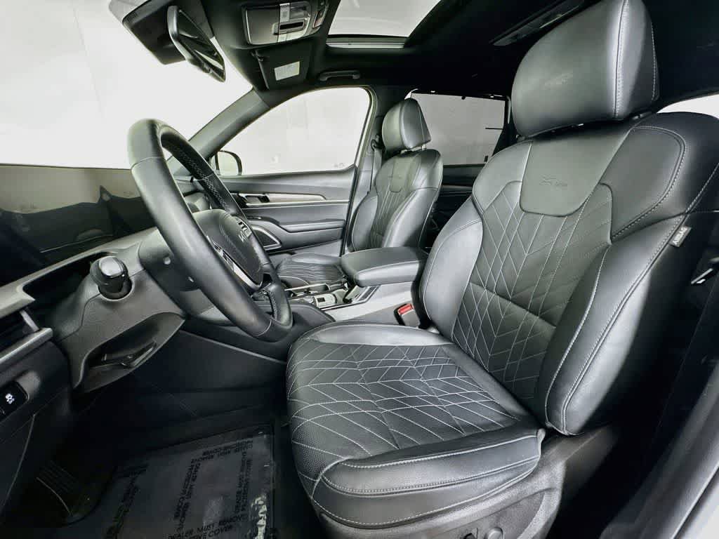 Used 2024 Kia Telluride EX X-Line AWD/4WD image 11