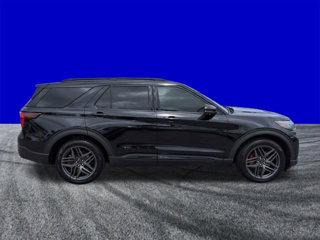 Certified 2025 Ford Explorer ST RWD image 3