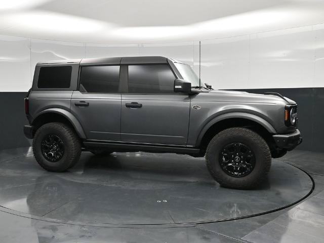 Certified 2022 Ford Bronco Wildtrak AWD/4WD image 3
