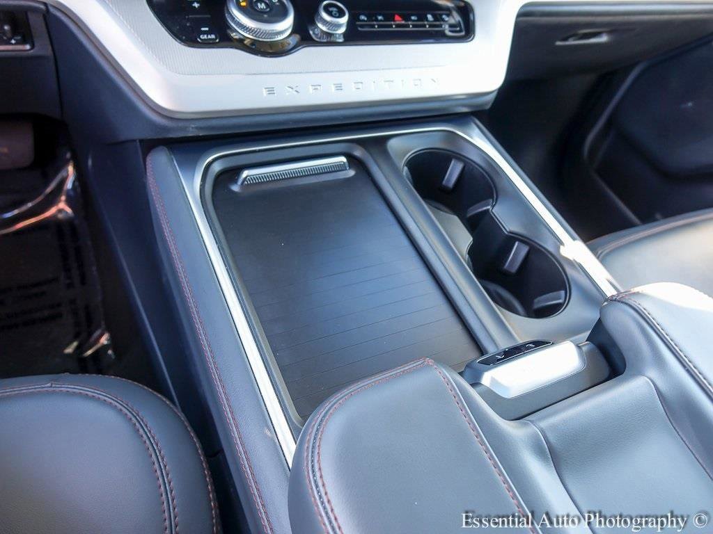 Certified 2025 Ford Expedition Active image 22
