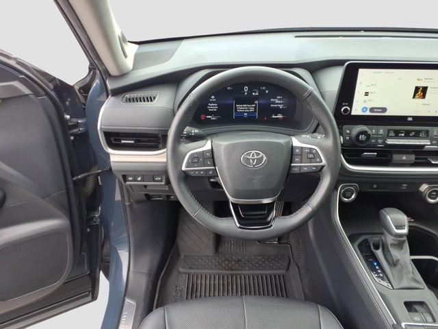Used 2024 Toyota Grand Highlander FWD image 14