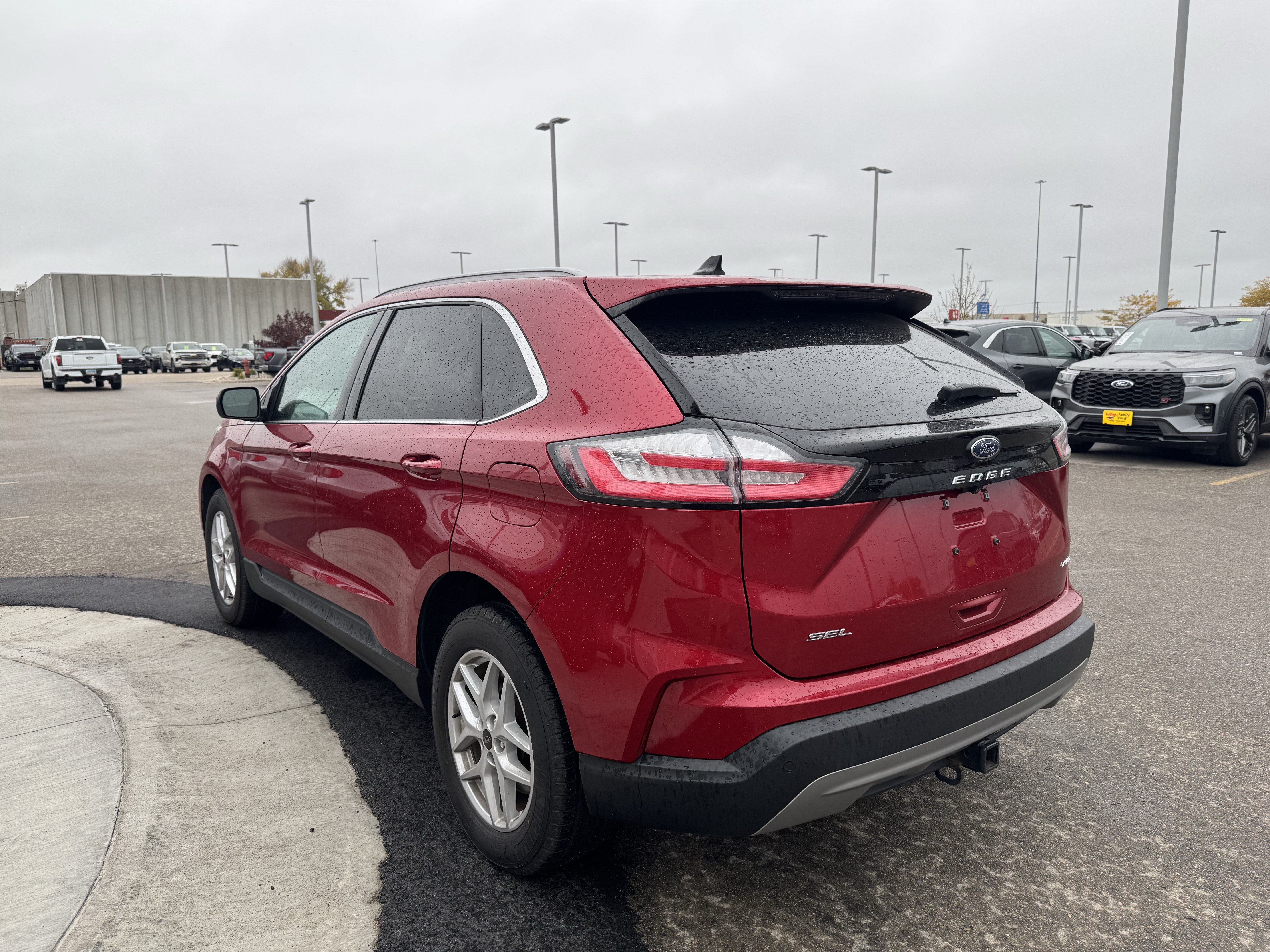 Certified 2024 Ford Edge SEL w/ Convenience Package AWD/4WD image 4