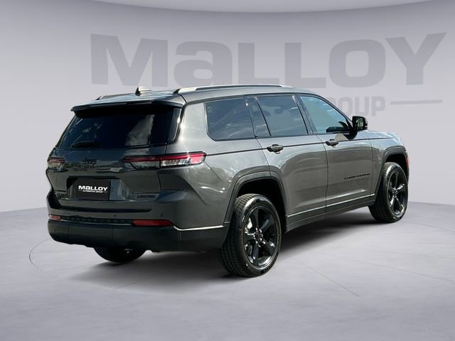 Used 2022 Jeep Grand Cherokee L Limited w/ Black Appearance Package AWD/4WD image 5