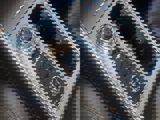 Certified 2022 Ford Explorer Platinum w/ Equipment Group 601A image 25