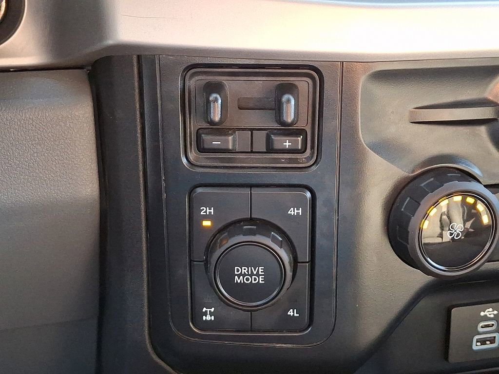 Certified 2024 Ford F350 XLT w/ FX4 Off-Road Package AWD/4WD image 24