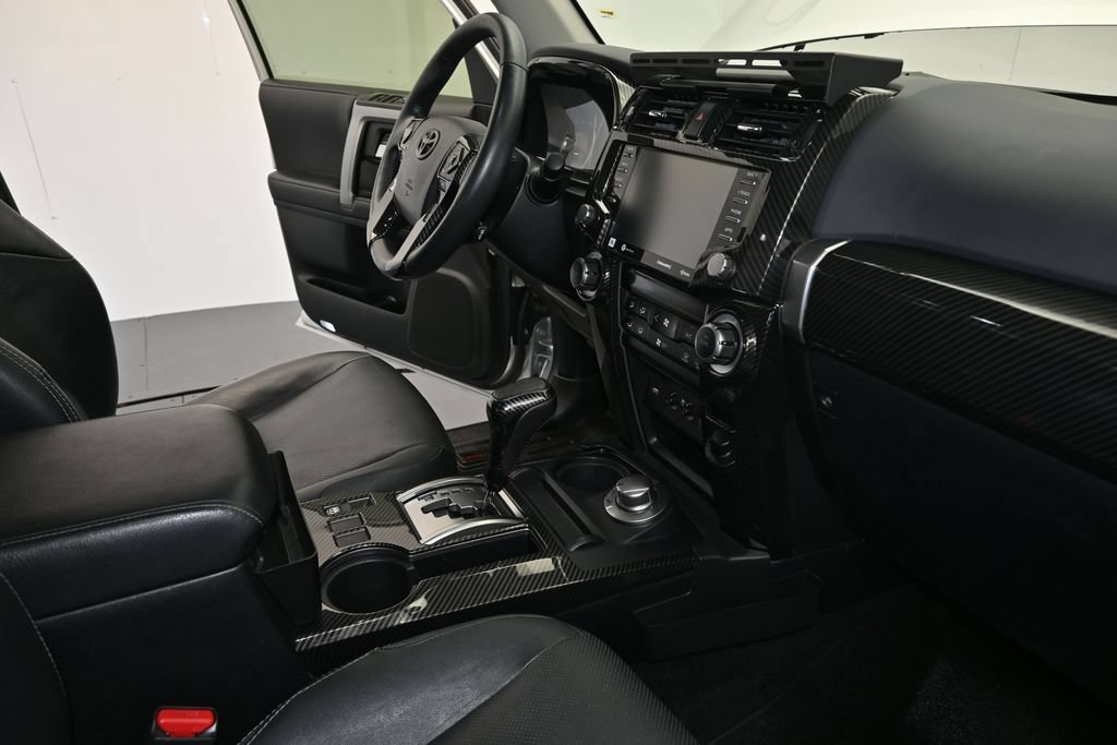 Used 2021 Toyota 4Runner Limited AWD/4WD image 17