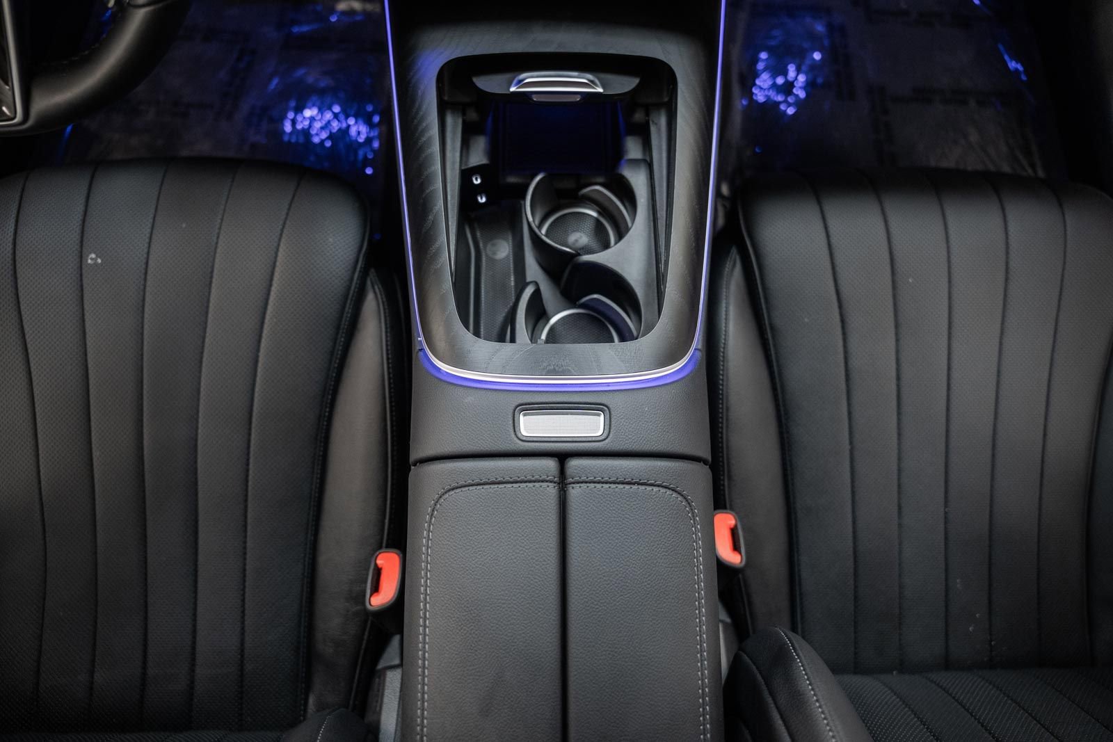 Used 2025 Mercedes-Benz E 350 4MATIC Sedan image 30