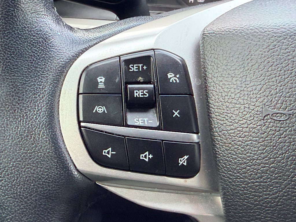 Certified 2022 Ford Explorer XLT w/ Equipment Group 202A RWD image 24