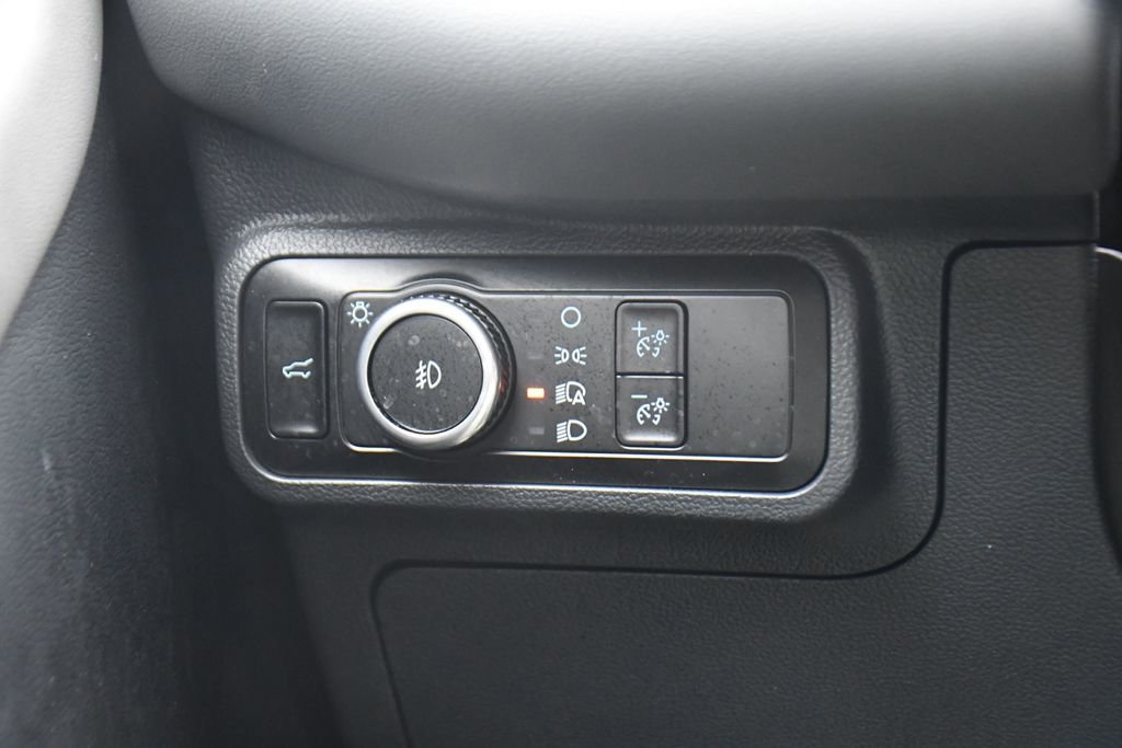 Certified 2025 Ford Explorer Active w/ Active Comfort Package AWD/4WD image 37