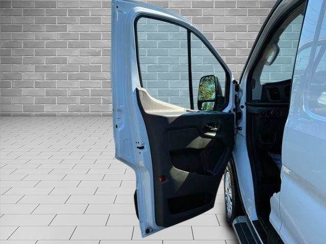 Certified 2025 Ford Transit 250 Low Roof w/ Exterior Upgrade Package RWD image 13