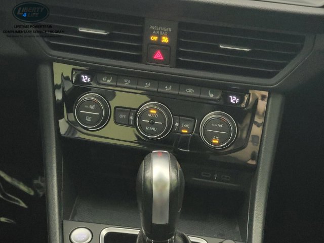 Used 2021 Volkswagen Jetta SEL FWD image 26
