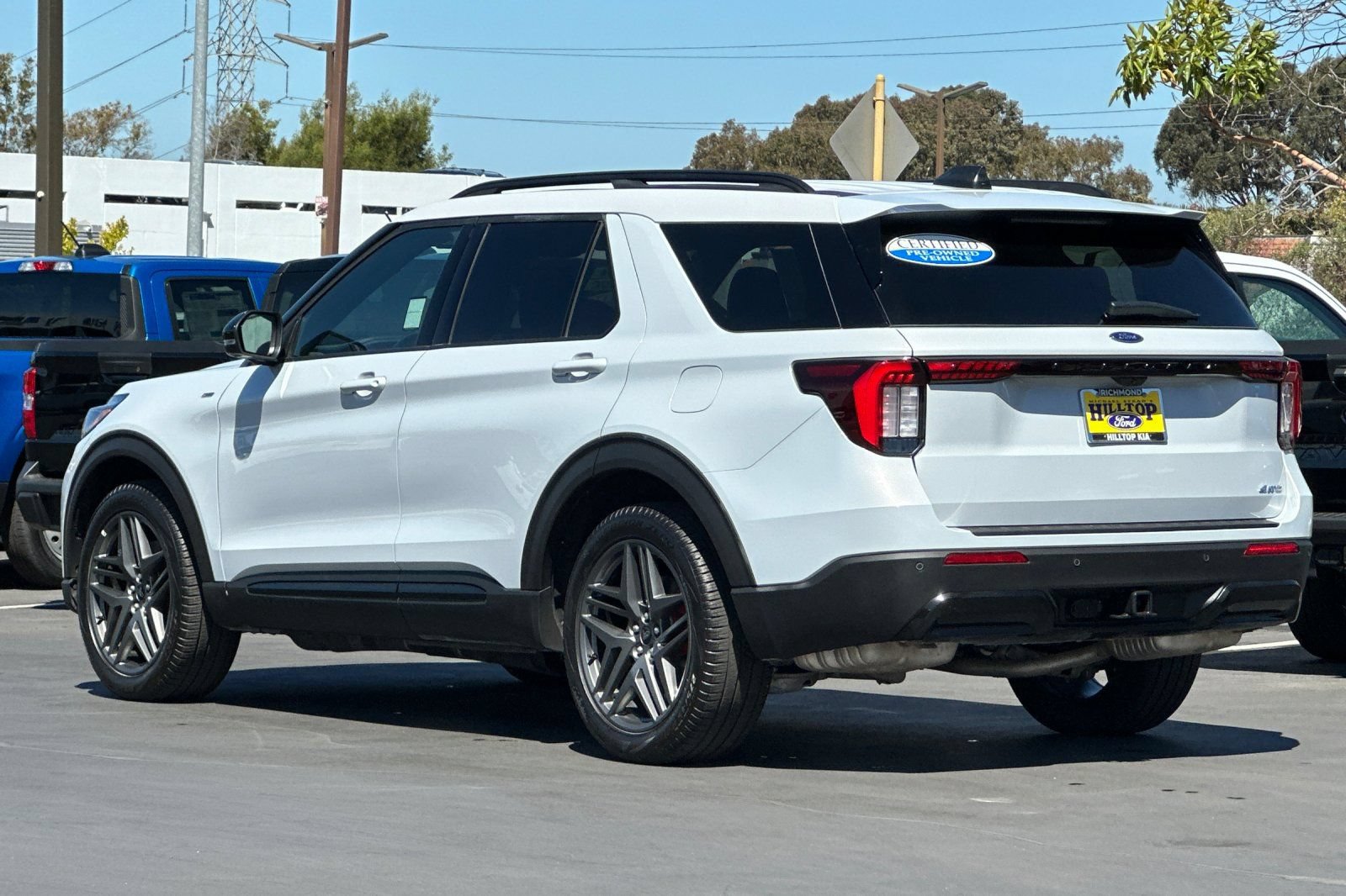 Certified 2026 Ford Explorer ST-Line w/ ST-Line Street Pack AWD/4WD image 9