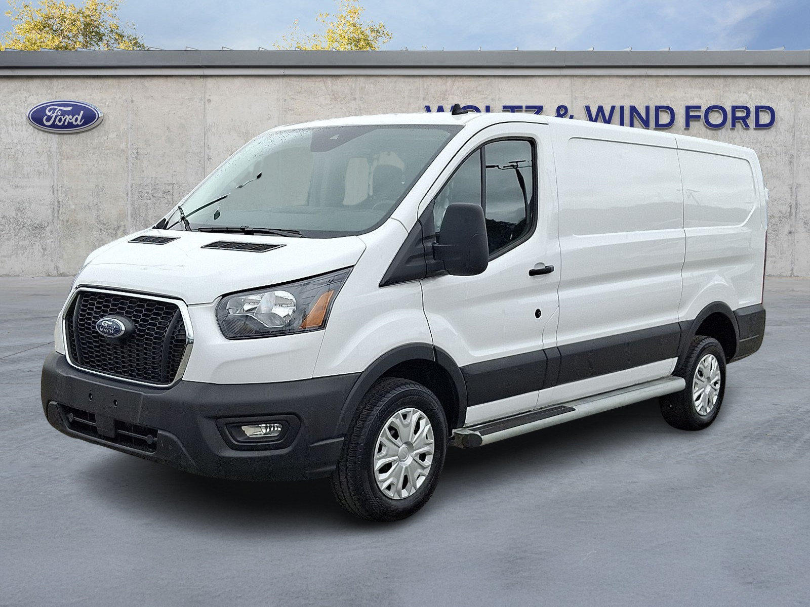 Certified 2025 Ford Transit 250 Low Roof w/ Exterior Upgrade Package RWD image 3